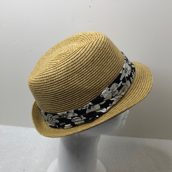 Nine west straw hat with black and white ribbon
